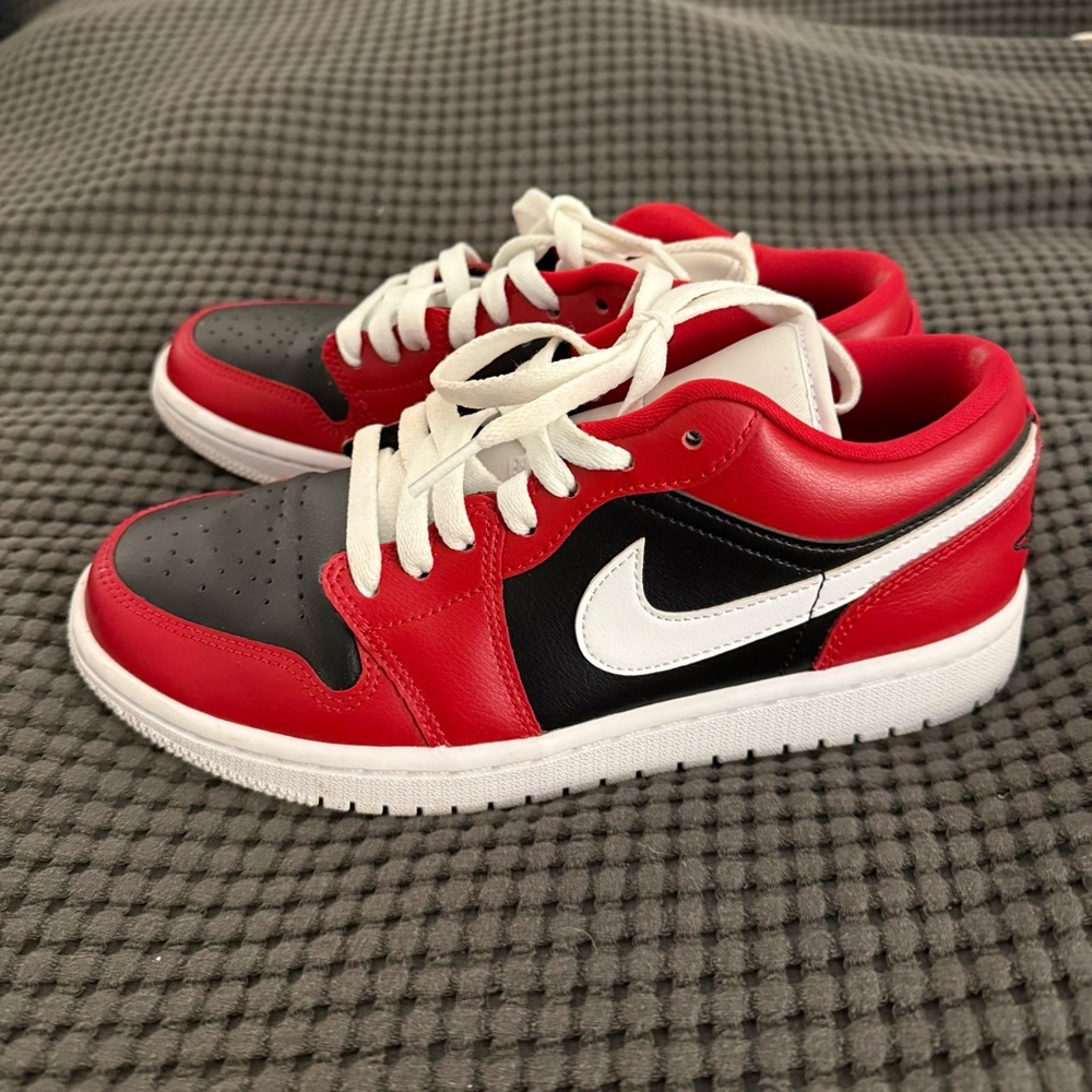 Nike Air Jordan 1 Low Chicago Flip, Women’s 8.5
